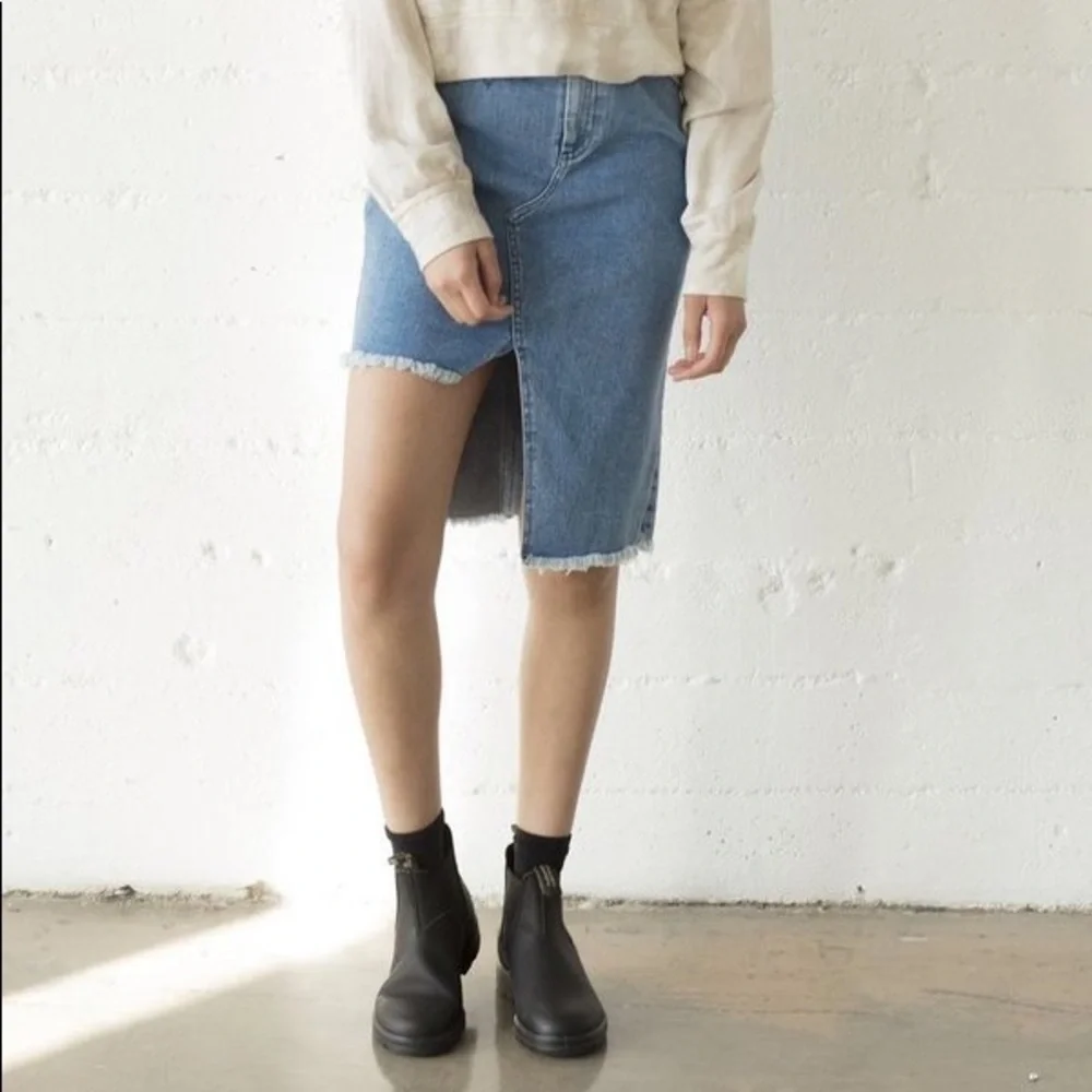 R.G. Kane Raw Hem Cut out Denim Skirt high rise straight‎ a-line